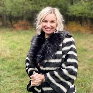 Meet your Posher, Izabela